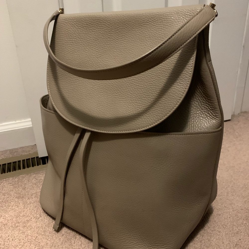 Cuyana  Large Leather backpack